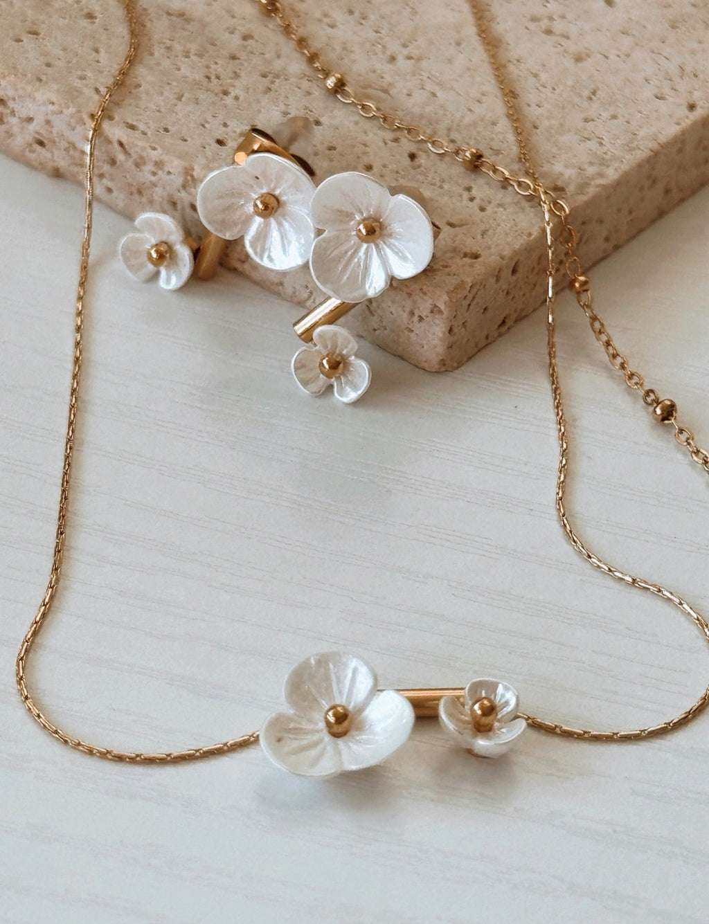 Demure Set