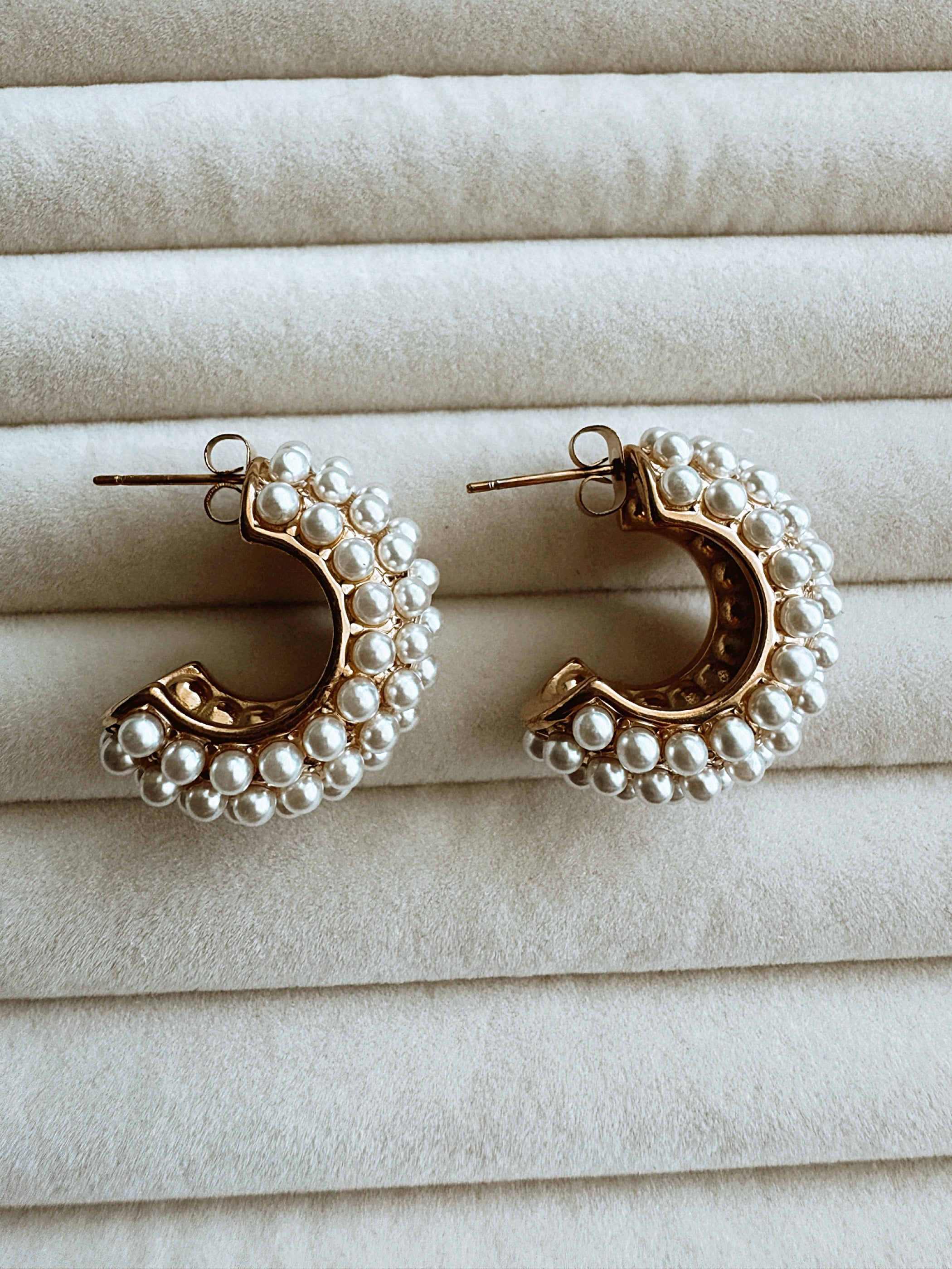 Divina Earrings