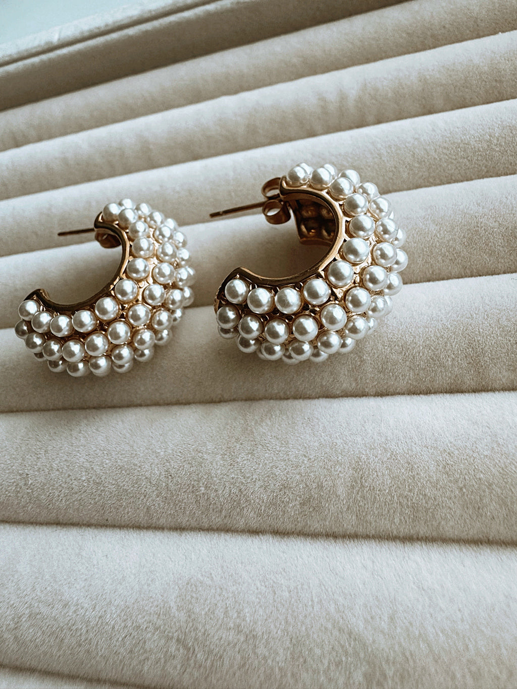 Divina Earrings