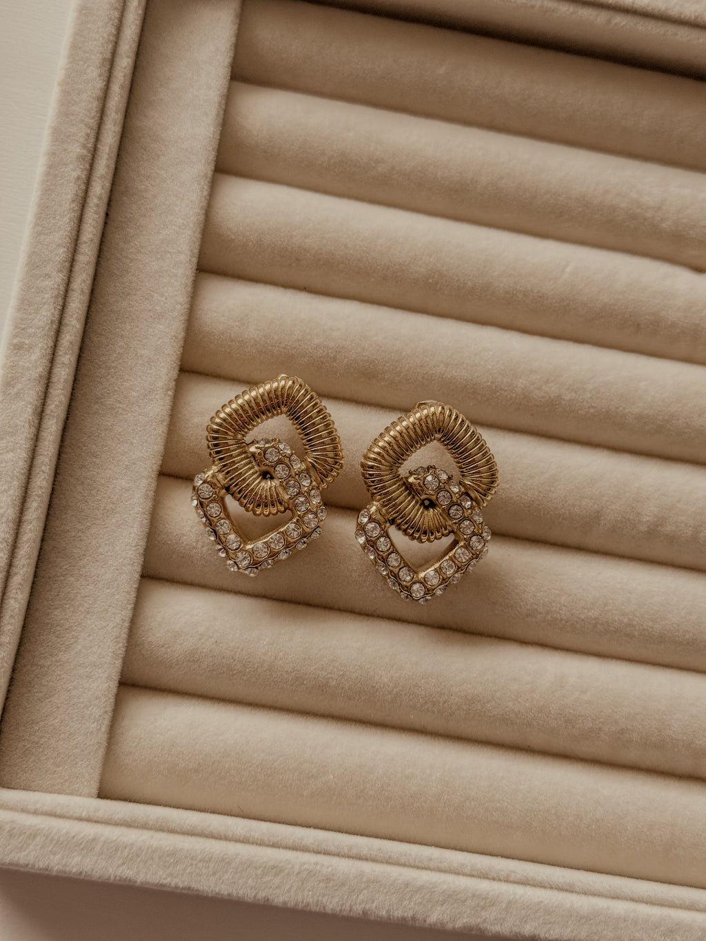 Gemela Stone Earrings