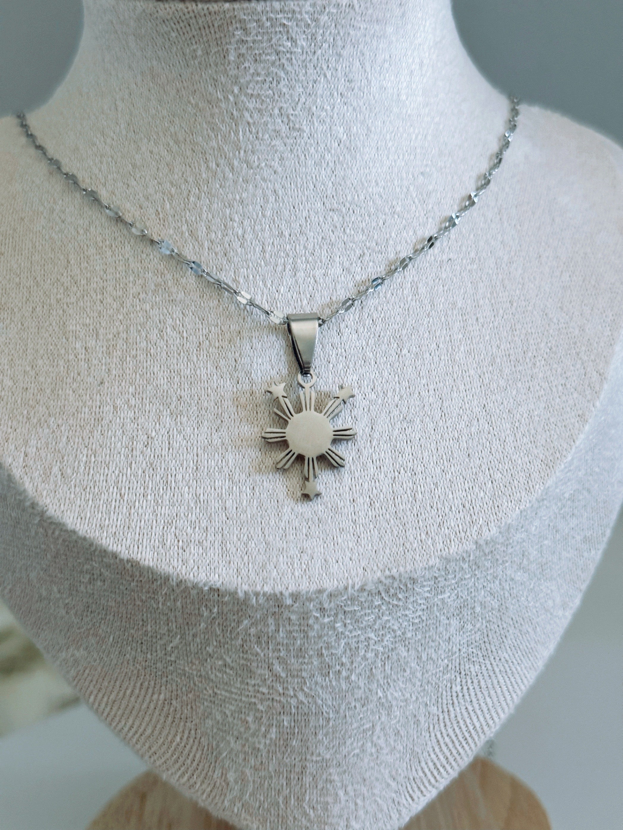 Bayan Ko Dainty Silver Necklace